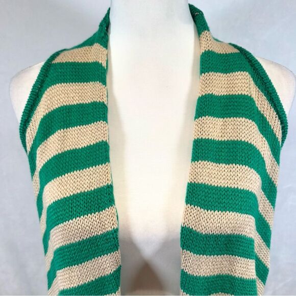 Kelly green and tan tassels cardigan sweater vest size s/m NWOT - Picture 3 of 5